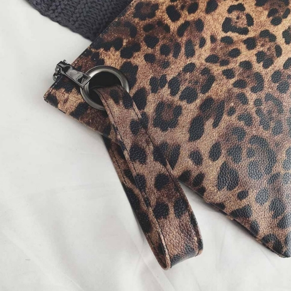 NWT Envelope Clutch - Picture 5 of 6